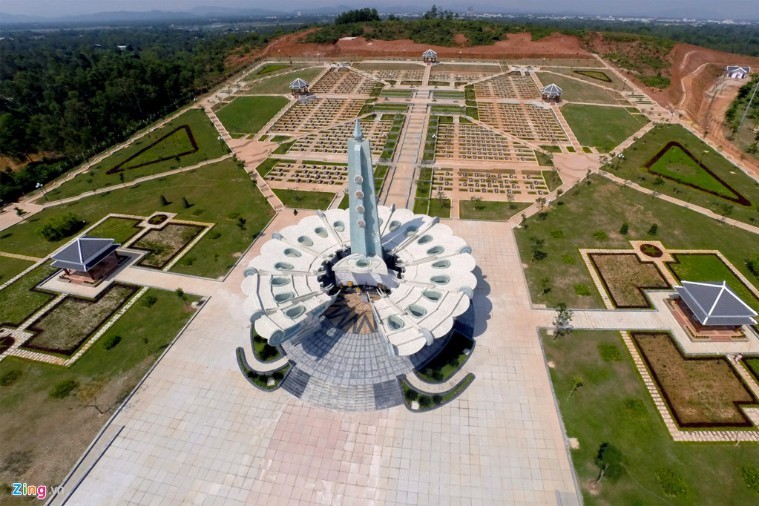 Tượng đài Mẹ Việt Nam Anh Hùng - Hội An